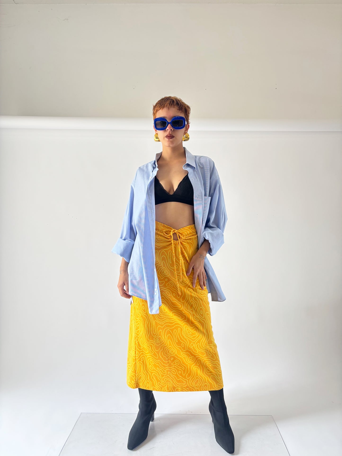 Falda amarilla