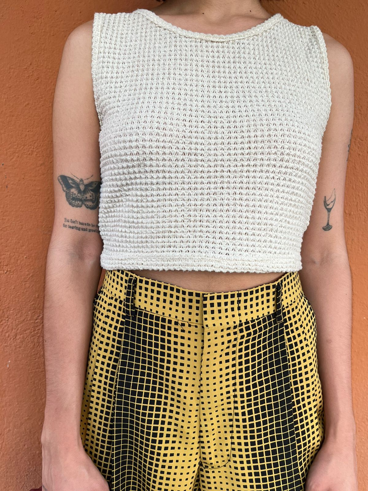 Top beige corrugado
